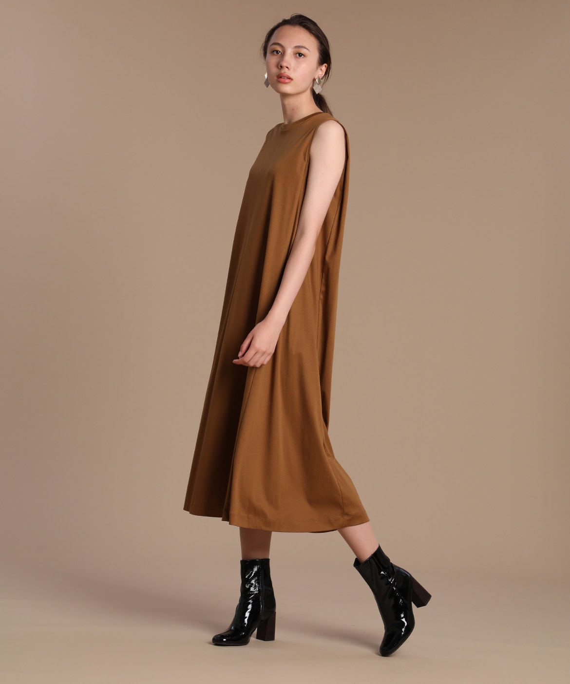 ノースリーブワンピース 接触冷感 Ined フランドル Flandre オンライン