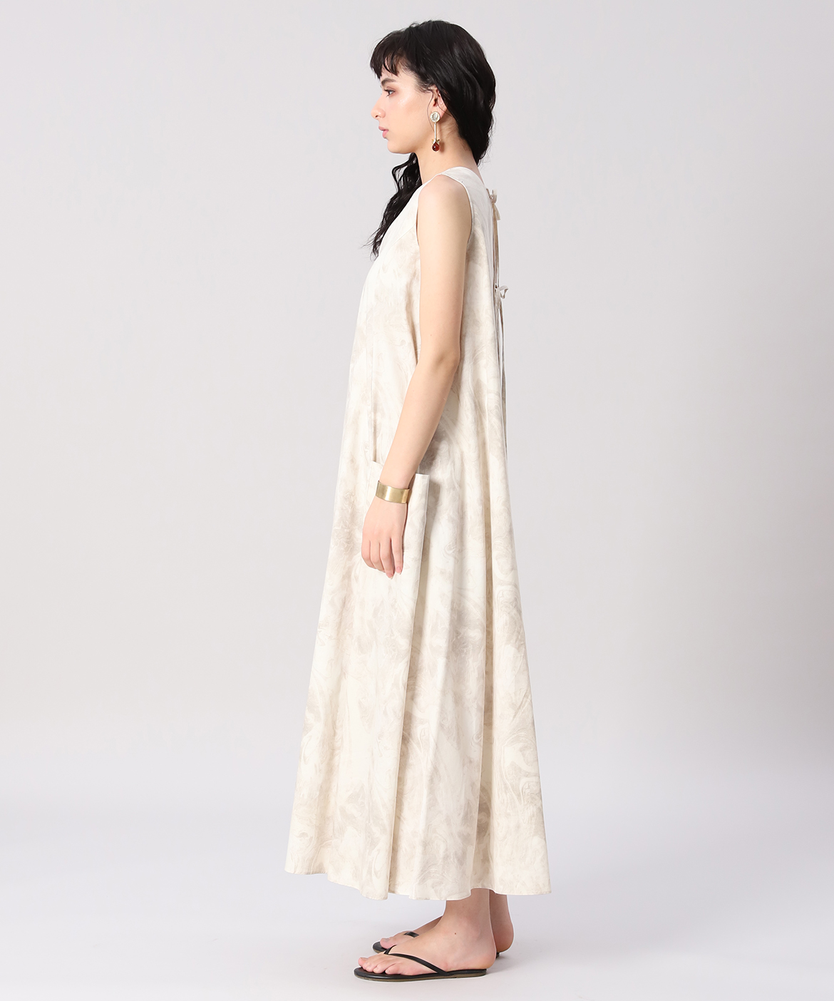 Ined30th スタイリスト 辻直子コラボ マーブルプリントワンピース 辻直子 さん着用レングス 132cm Ined イネド フランドル Flandre オンライン