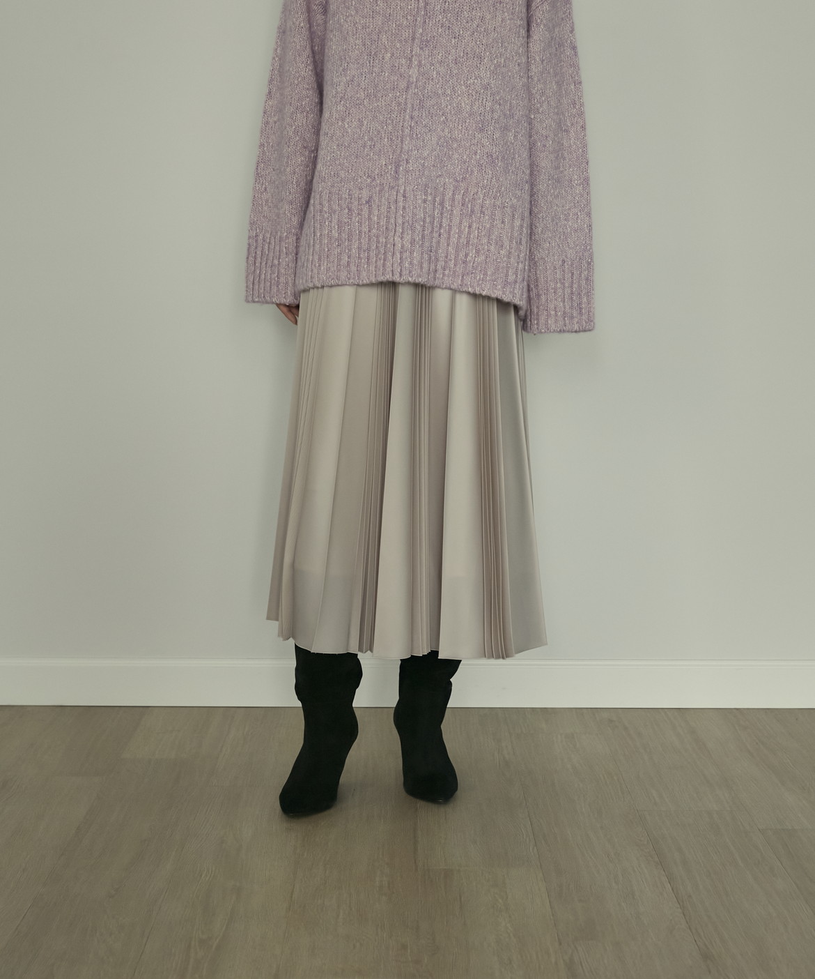 安いを販売 春秋冬⭐️ined ネイビー　スカート　未使用タグ付　17000円以上 ひざ丈スカート