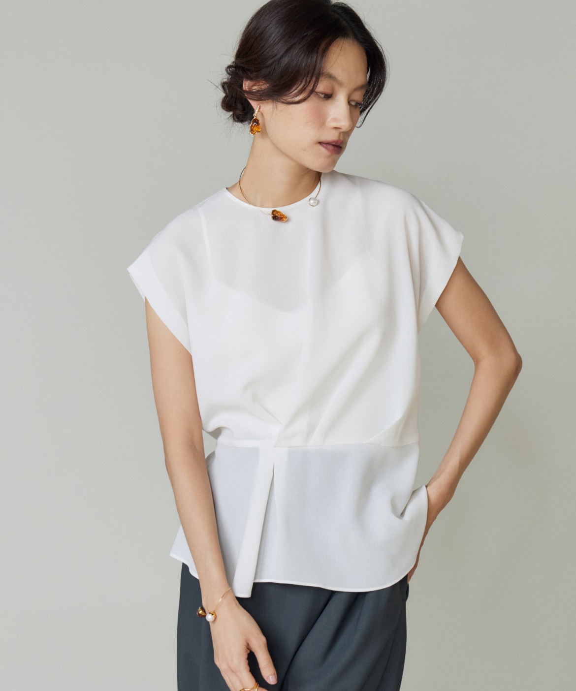 リウ 大きいサイズ》アシンメトリーフレンチスリーブブラウス｜la veille by