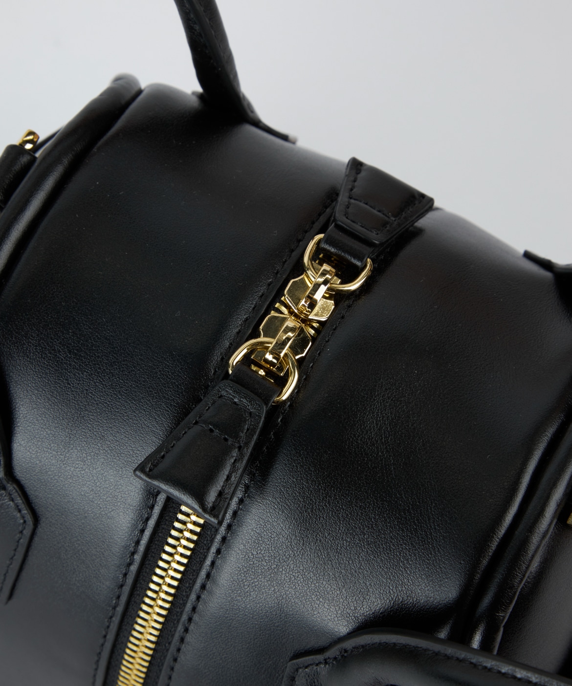 AMAG STUDIO・SLING BOMI ショルダーバッグ SLING BOMI ショルダーバッグ《AMAG STUDIO》｜FAVORITE