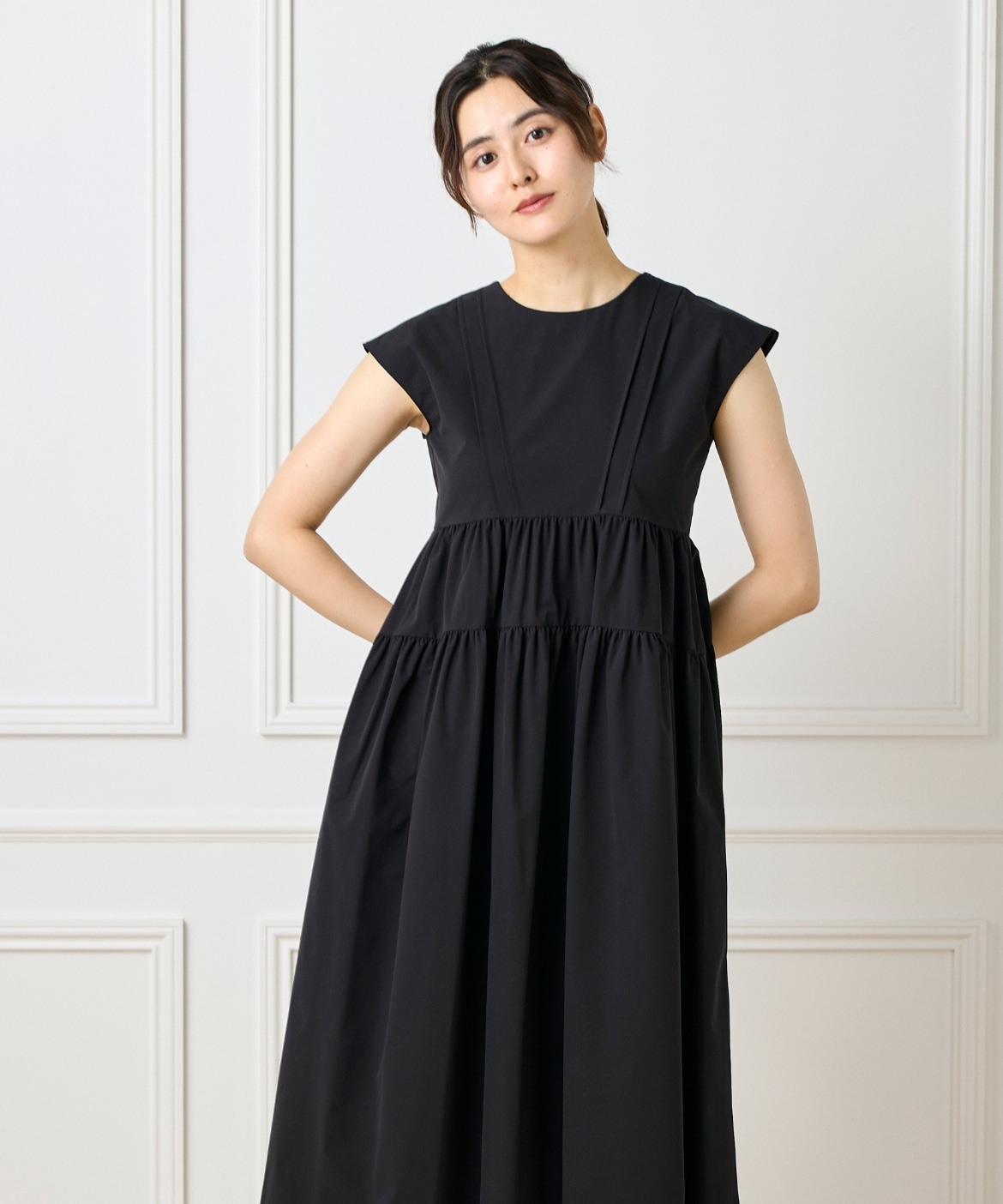 TRUTTRUSSARDI　トゥルートラサルディ　ロングワンピース　Lサイズ slattgir ワンピース 高身長 麻調スキッパーデザインロング
