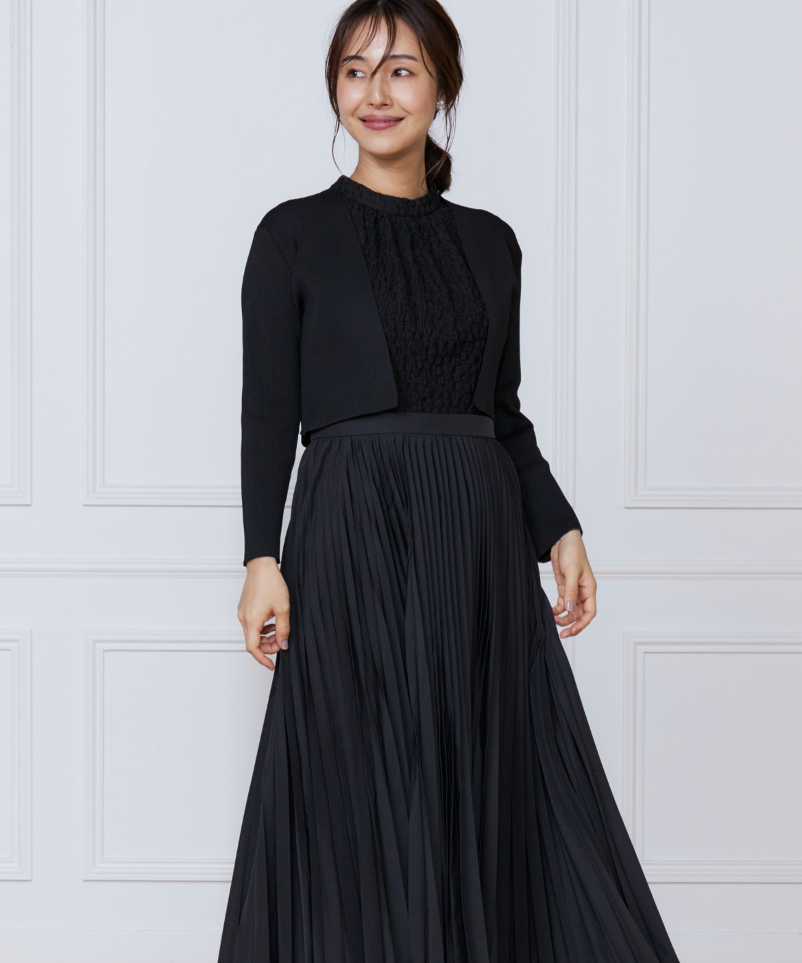 プリーツワンピース　ブラック 洗える】フェミニンプリーツ ワンピース （ロング・マキシ丈ワンピース