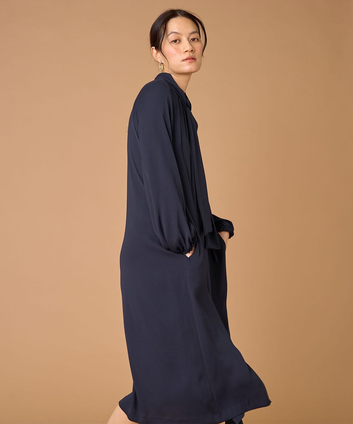 ボウタイワンピース｜INED（イネド）｜フランドル（FLANDRE）オンライン