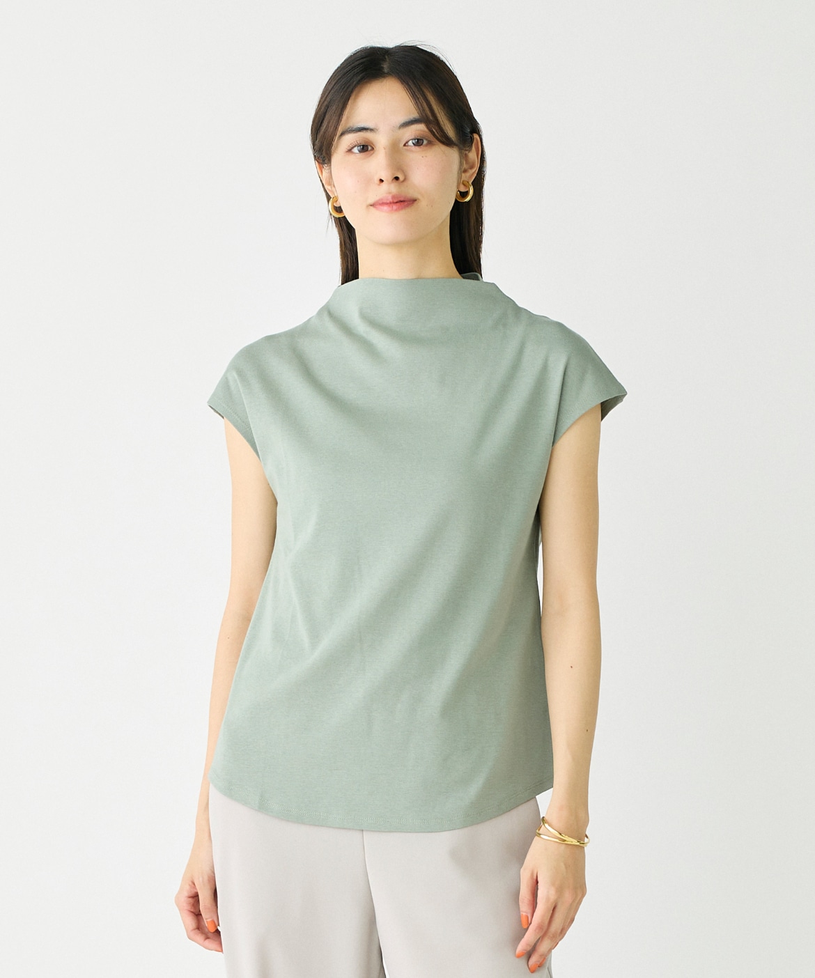 ボトルネックカットソー《スビン綿MIXフライス》 ¥5,940 