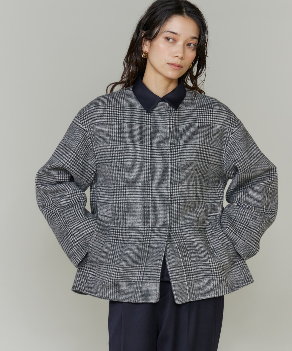 INED �m�[�J���[�V���[�g�R�[�g